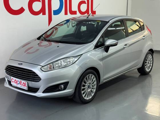 FORD FIESTA 1.6 TITANIUM HATCH 16V FLEX 4P POWERSHIFT FORD FIESTA 1.6 TITANIUM HATCH 16V FLEX 4P POWERSHIFT